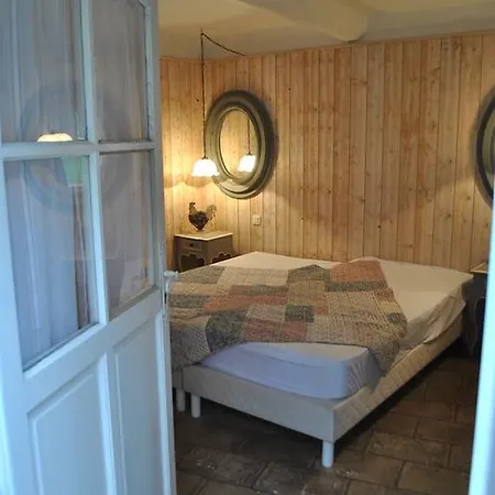Villa Moulin De *