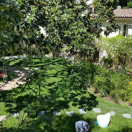 Villa Moulin De *
